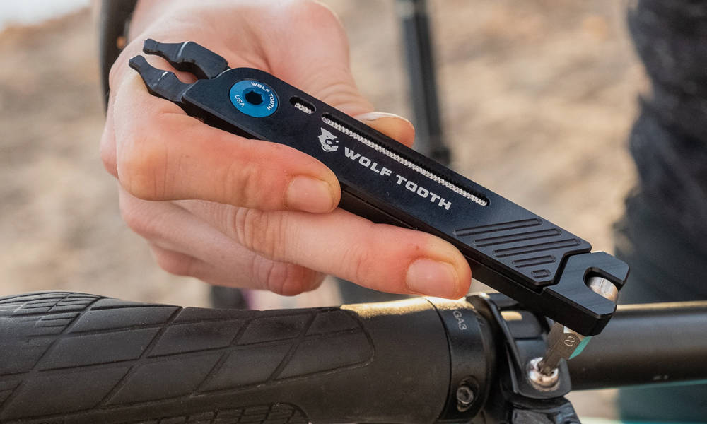 Wolf-Tooth-8-Bit-Pack-Pliers-Are-the-Only-Bike-Multi-Tool-You-Need-3