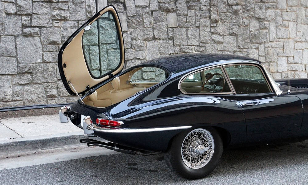 1965-Jaguar-E-Type-Series-I-Coupe-7