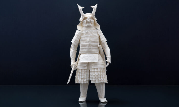 Intricate-Samurai-Warrior-Made-from-a-Single-Sheet-of-Paper-1