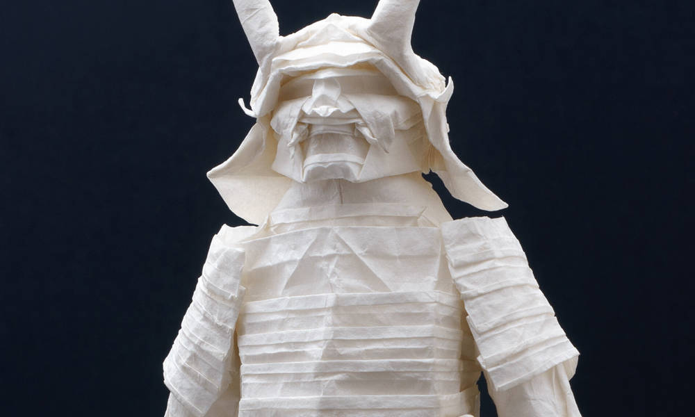 Intricate-Samurai-Warrior-Made-from-a-Single-Sheet-of-Paper-3