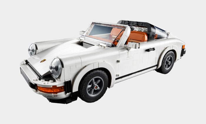 LEGO-Creator-Porsche-911-1