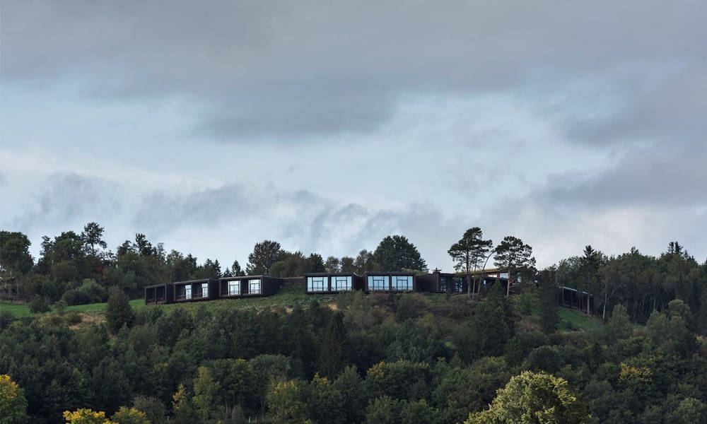 Oyna-Cultural-Landscape-Hotel-in-Norway-Is-Camouflaged-into-the-Landscape-6