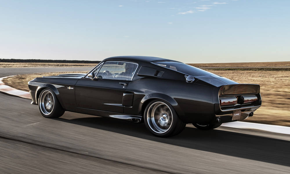 Classic-Recreations-Carbon-Fiber-1967-Shelby-GT500CR-Mustang-2