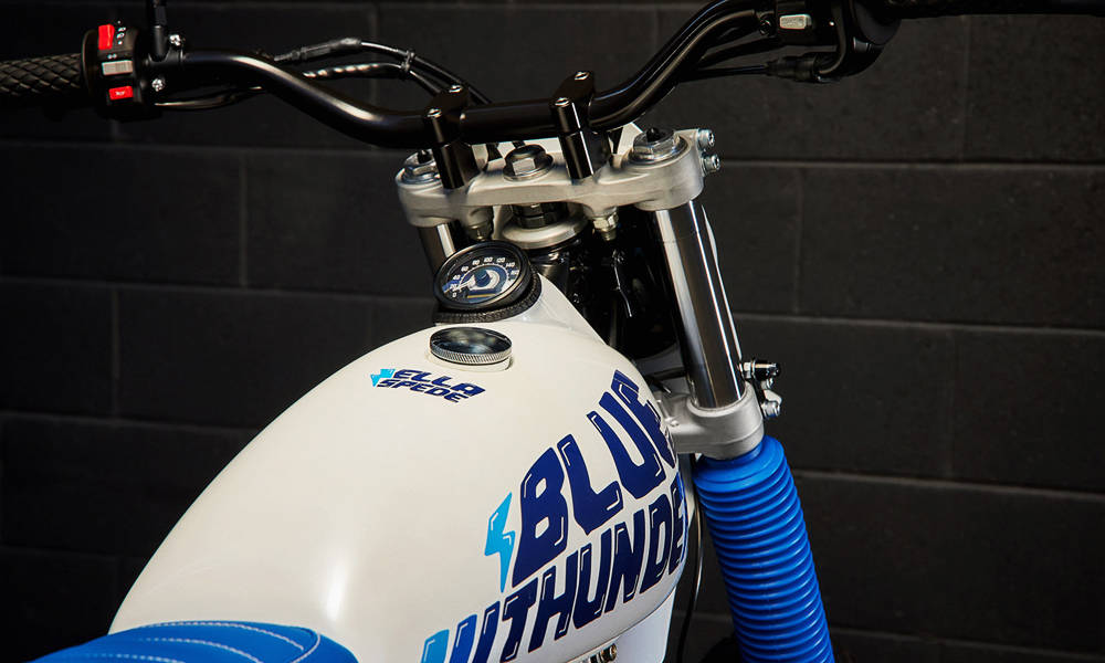 Ellaspede-Scrambled-Yamaha-TTR250-Blue-Thunder-Custom-Motorcycle-Build-5