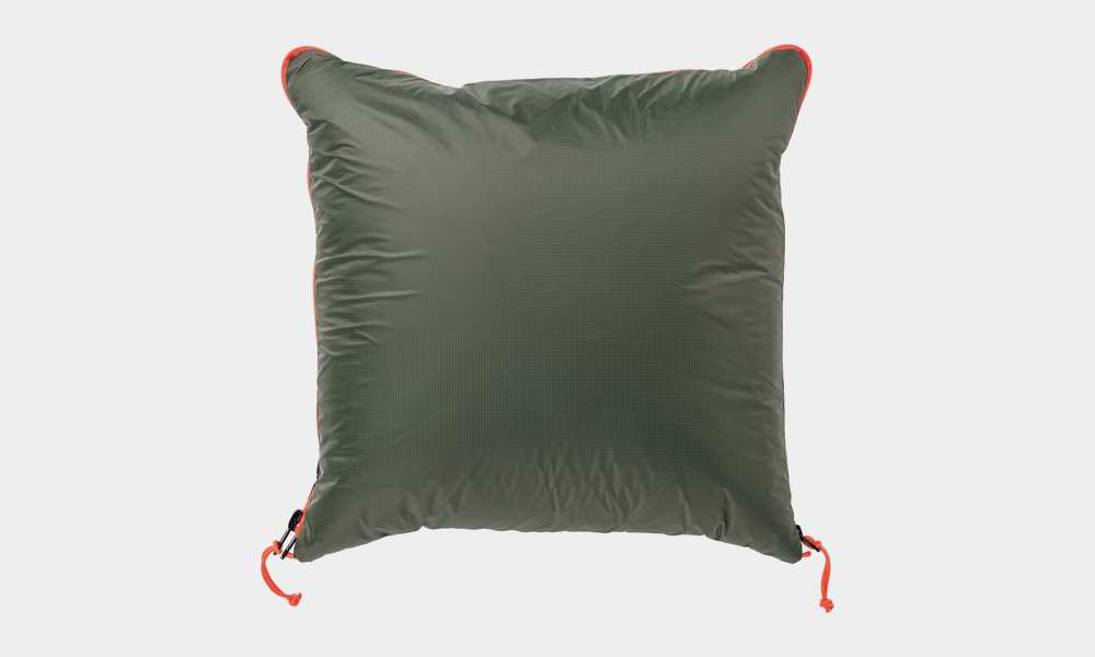 The IKEA FÄLTMAL Pillow Transforms Into a Wearable Quilt