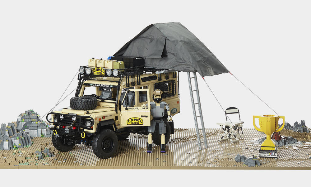 LEGO-Land-Rover-Defender-110-Camel-Trophy-3