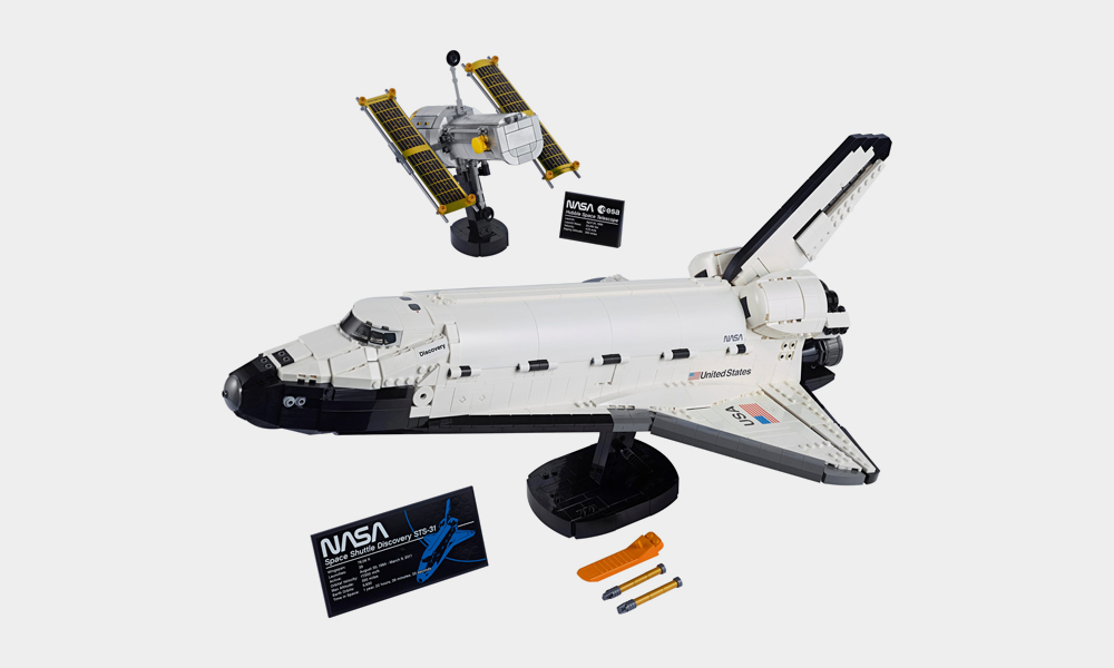 LEGO NASA Space Shuttle Discovery Kit