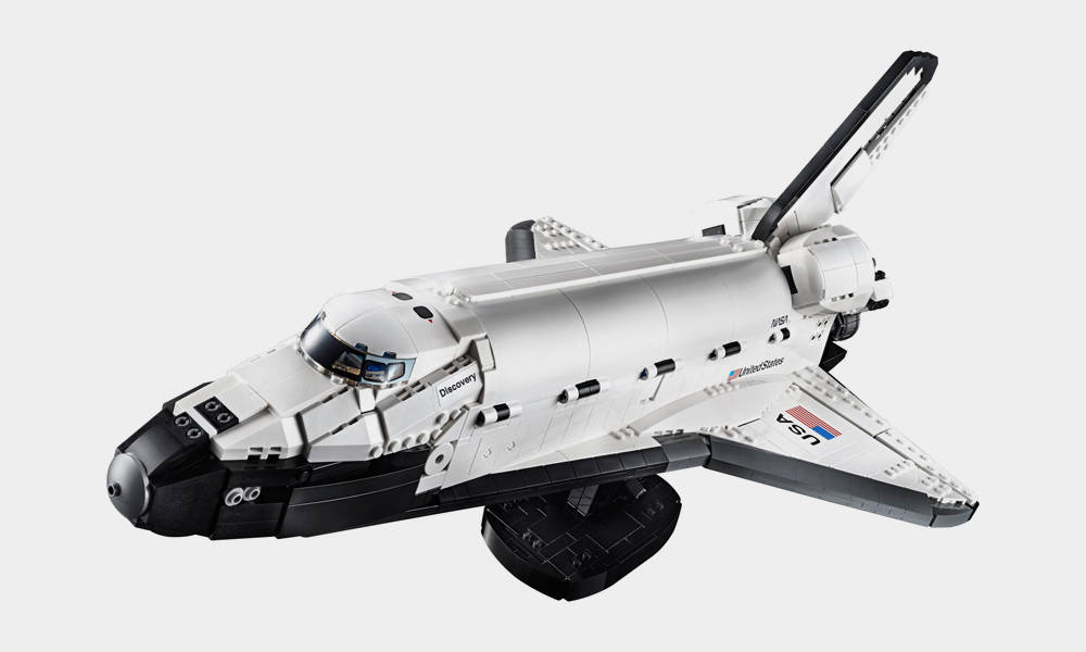 LEGO-NASA-Space-Shuttle-Discovery-Kit-6