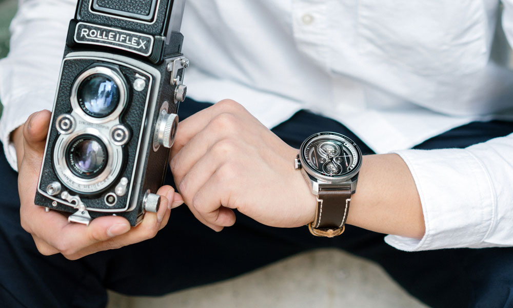 TACS ATL Watch Is Inspired by Vintage Twin-Lens Cameras