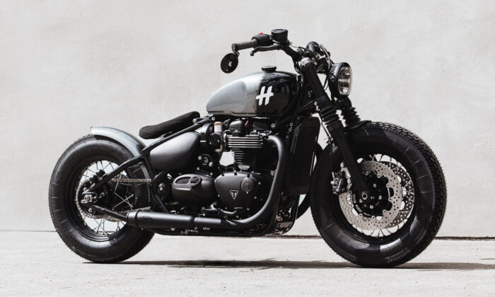 Hookie-Co-Triumph-Bobber-Orca-Black-Edition-1