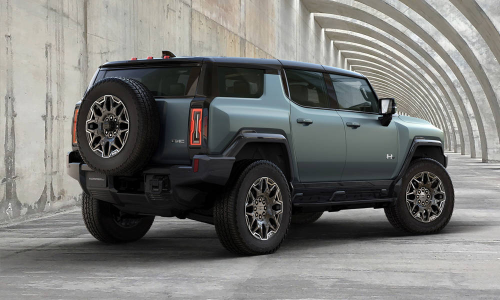 Hummer-EV-SUV-Has-Finally-Been-Revealed-2
