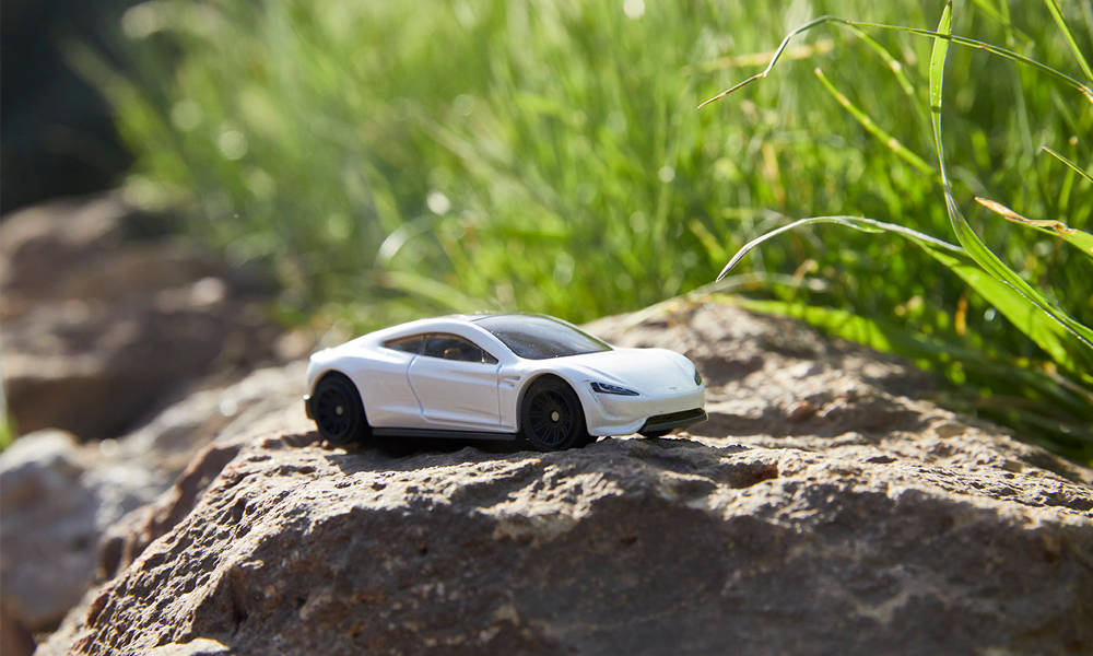 Matchbox-CarbonNeutral-Tesla-Roadster-2