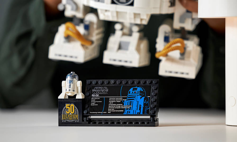 R2-D2-LEGO-6