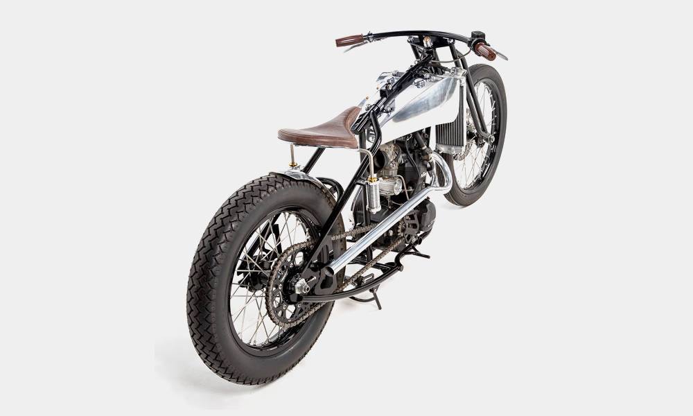 Machine-1867-KTM-620-Enduro-Custom-Bobber-Motorcycle-3