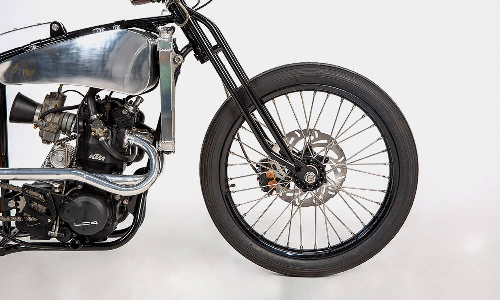 Machine-1867-KTM-620-Enduro-Custom-Bobber-Motorcycle-7