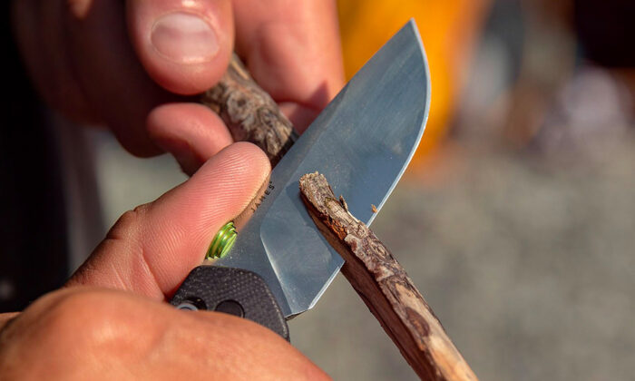 Cool-Material-Guide-to-Pocket-Knives