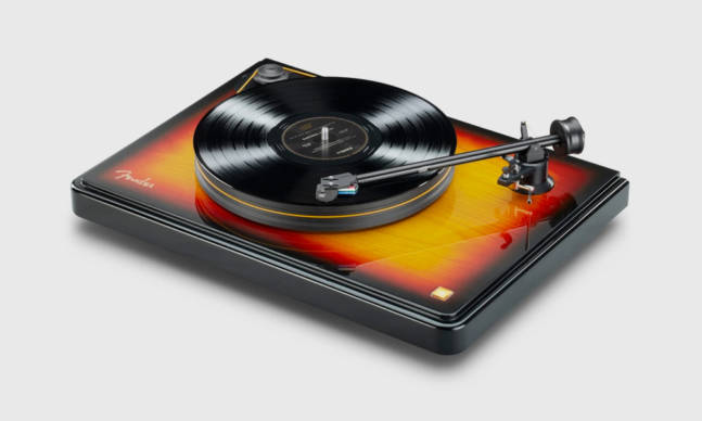Fender Teamed up with MoFi for a Limited-Edition Turntable