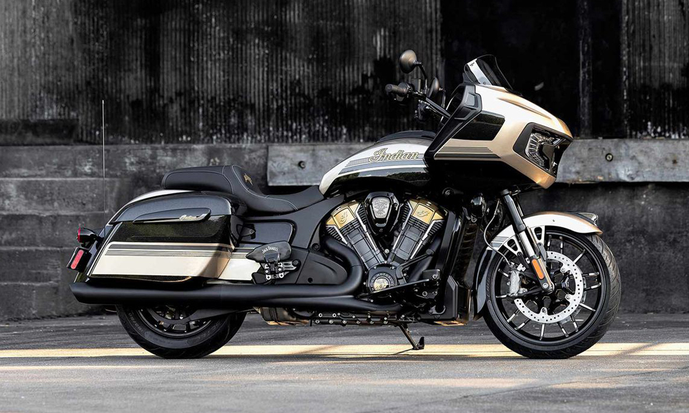 Indian Motorcycle x Jack Daniel’s Challenger Dark Horse