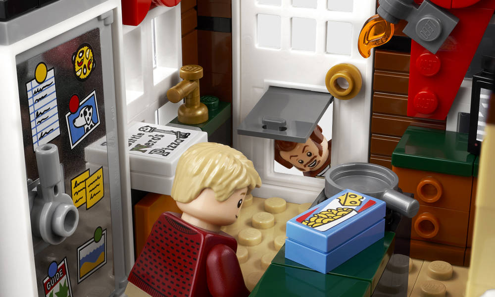 Lego-Home-Alone-7