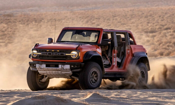 Bronco-Raptor-2