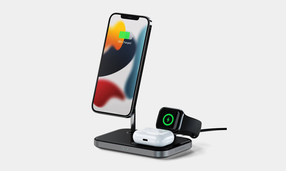 Satechi-3-in-1-Magnetic-Wireless-Charging-Stand-1