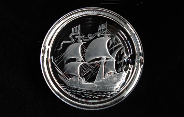 Lalique-Santa-Maria-Sailing-Ship-Frosted-Cut-Inverse-Relief-Cigar-Ashtray