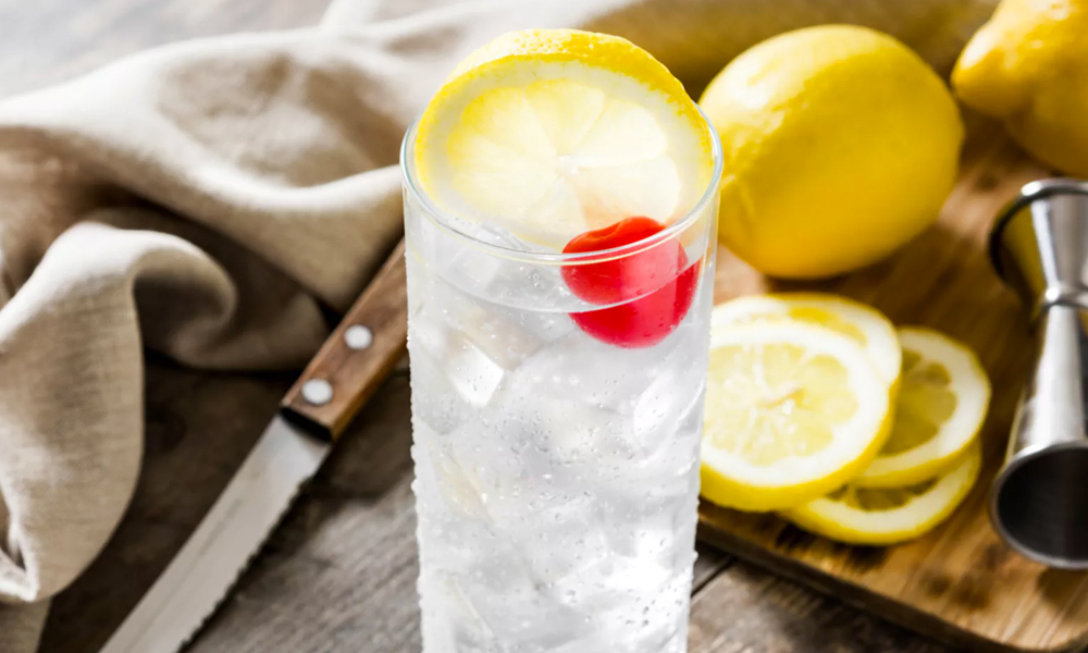 What to Drink This Weekend: Tom Collins