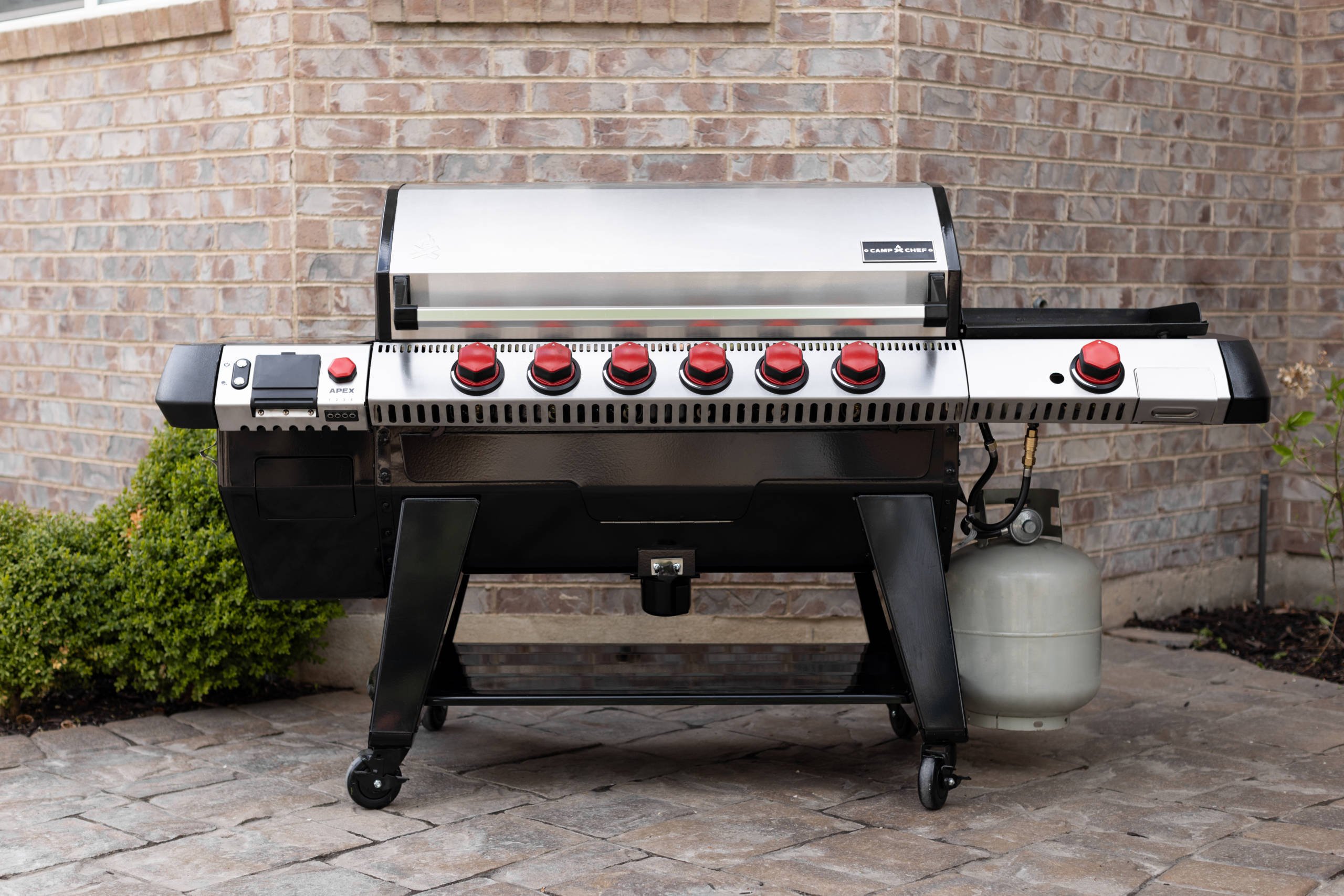 Cook What You Want–How You Want–With the Apex Grill