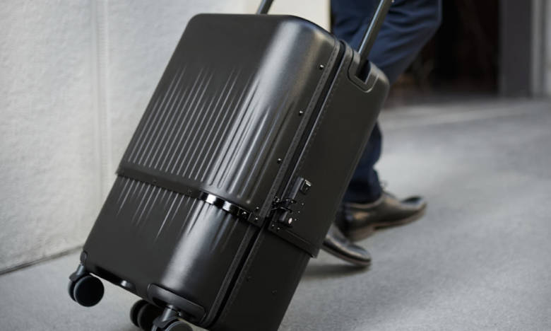 Velo’s Expandable Luggage is the Future of Travel | Cool Material