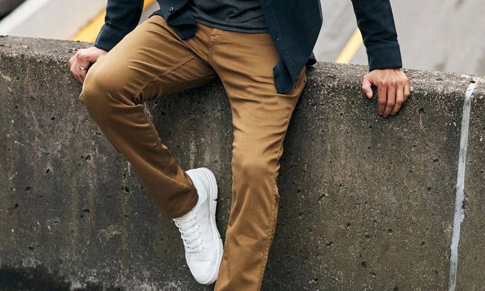 DUER’s No Sweat Pants Wear Like Joggers and Look Like Your Best-Fit Chinos