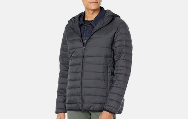 Amazon Essentials Men’s Lightweight Water-Resistant Packable Hooded Puffer Jacket