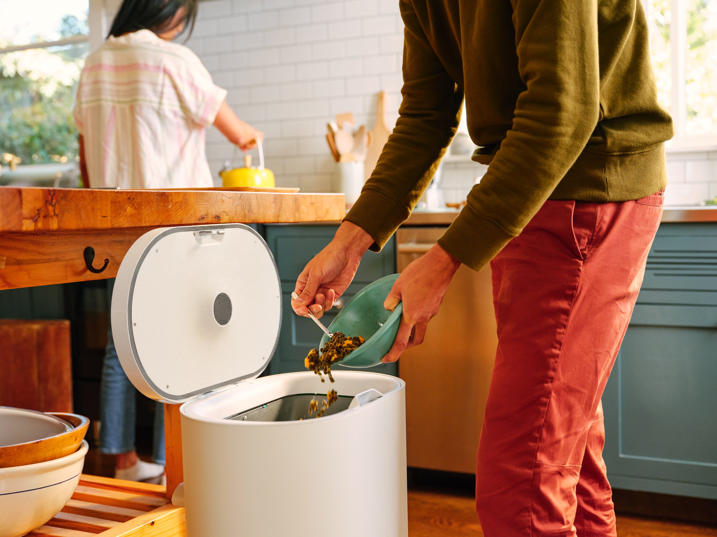 The Smartest and Cleanest Way to Deal With Food Scraps? Mill