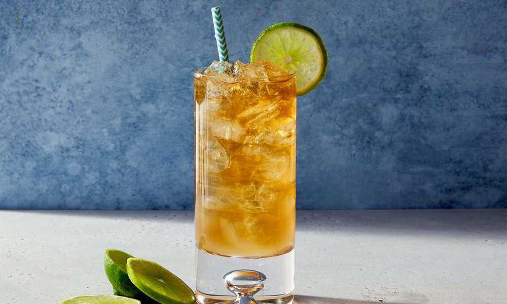 What to Drink This Weekend: Dark ‘N’ Stormy