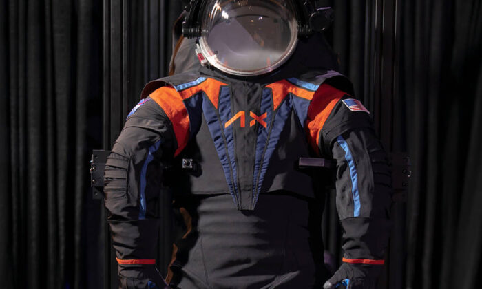 Nasa-Suit-1