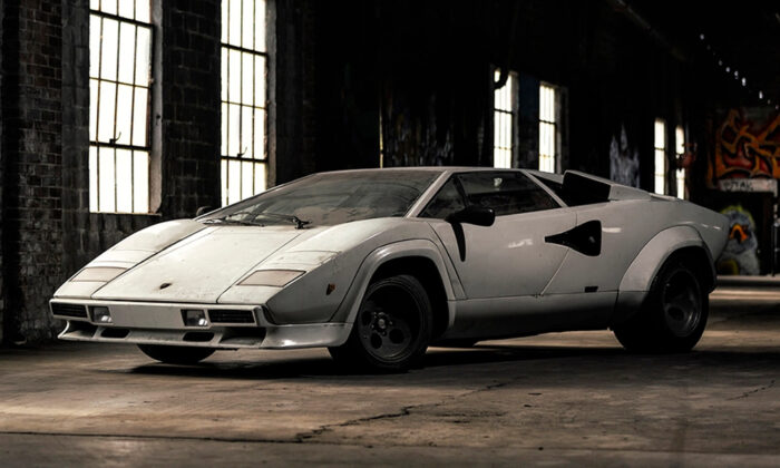 Countach-6