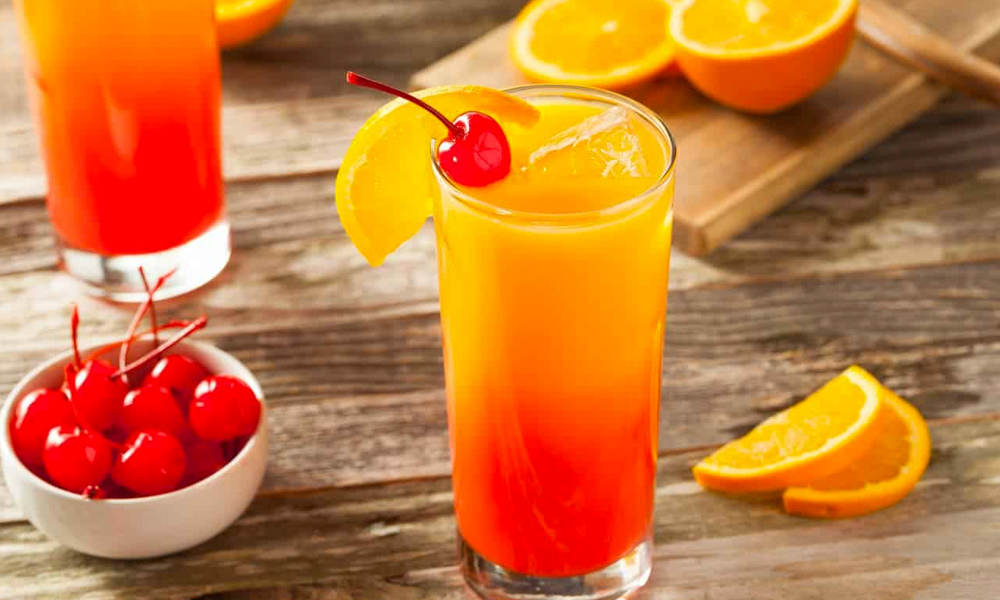 What to Drink This Weekend: Tequila Sunrise