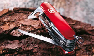 How-the-Swiss-Army-Knife-Became-a-Multi-tool-Standard