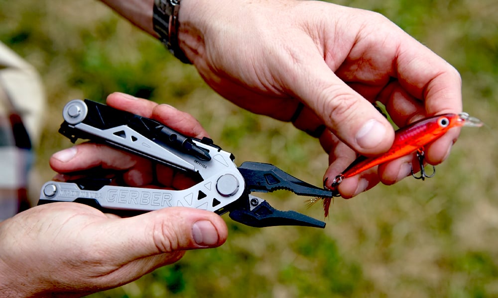 The Easiest Way to Sharpen your Multi-Tool Knife