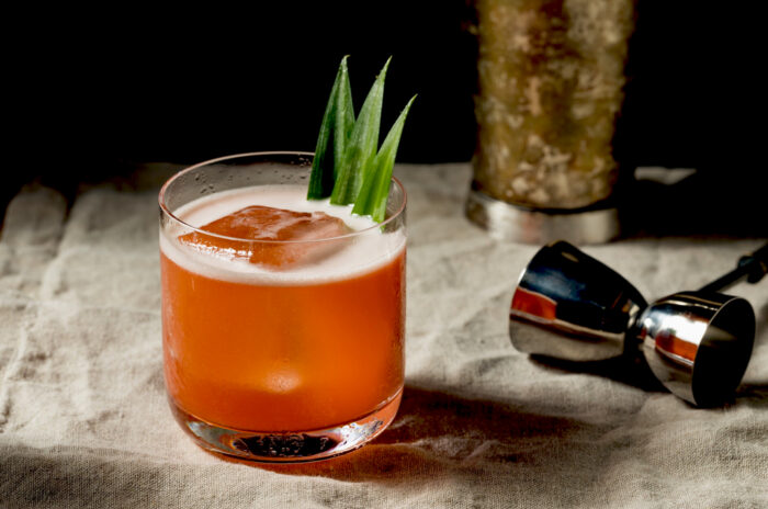 the-best-tiki-style-drinks-every-guy-should-know-how-to-make-featured-image