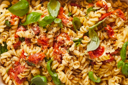 One-Pan Feta Pasta With Cherry Tomatoes