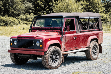 Are Classic Land Rover Defenders Overrated?