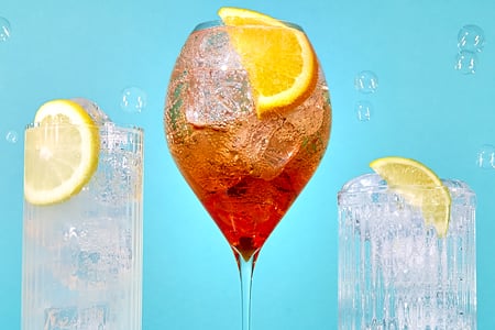 The 8 Best Sparkling Water Cocktails for Bubble Fanatics