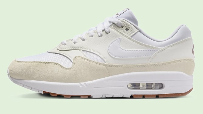 Best Chunky White Sneakers: Nike Air Max 1 SC