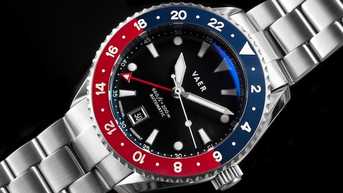 Vaer Watches G5 Meridian True GMT