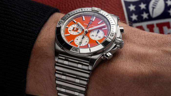 Breitling Chronomat B01 42 Cincinnati Bengals_7_Steel