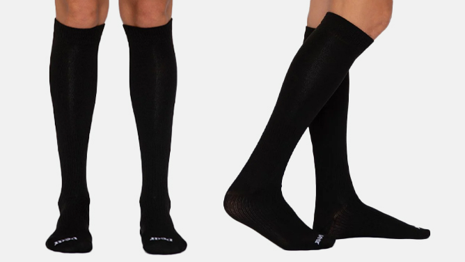 Pear Compassion Minimalist Forma Knee-High Socks