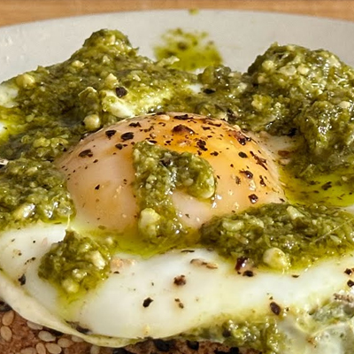 5 Ways to Pesto Eggs