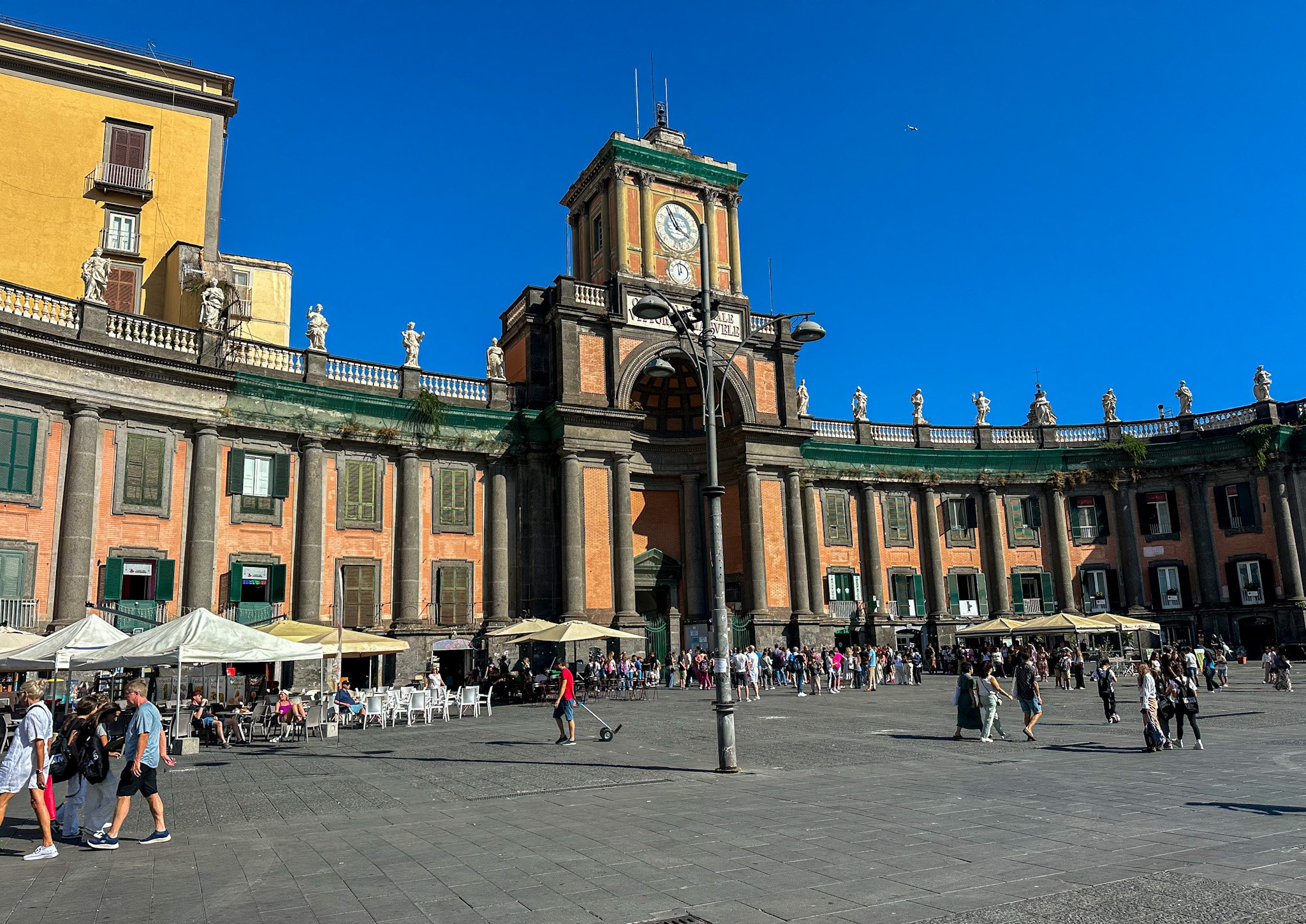 Napoli è una delle destinazioni turistiche più sottovalutate d’Italia