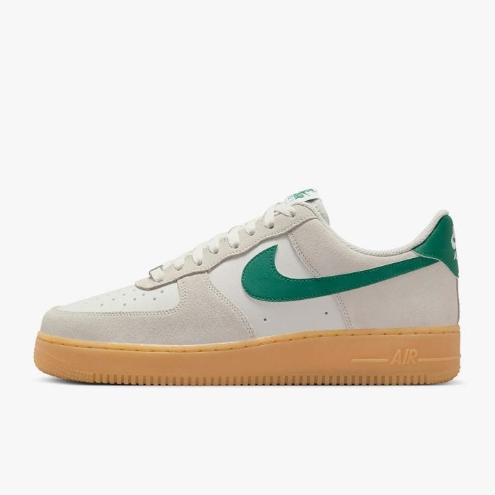 Nike Air Force 1 ’07 LV8