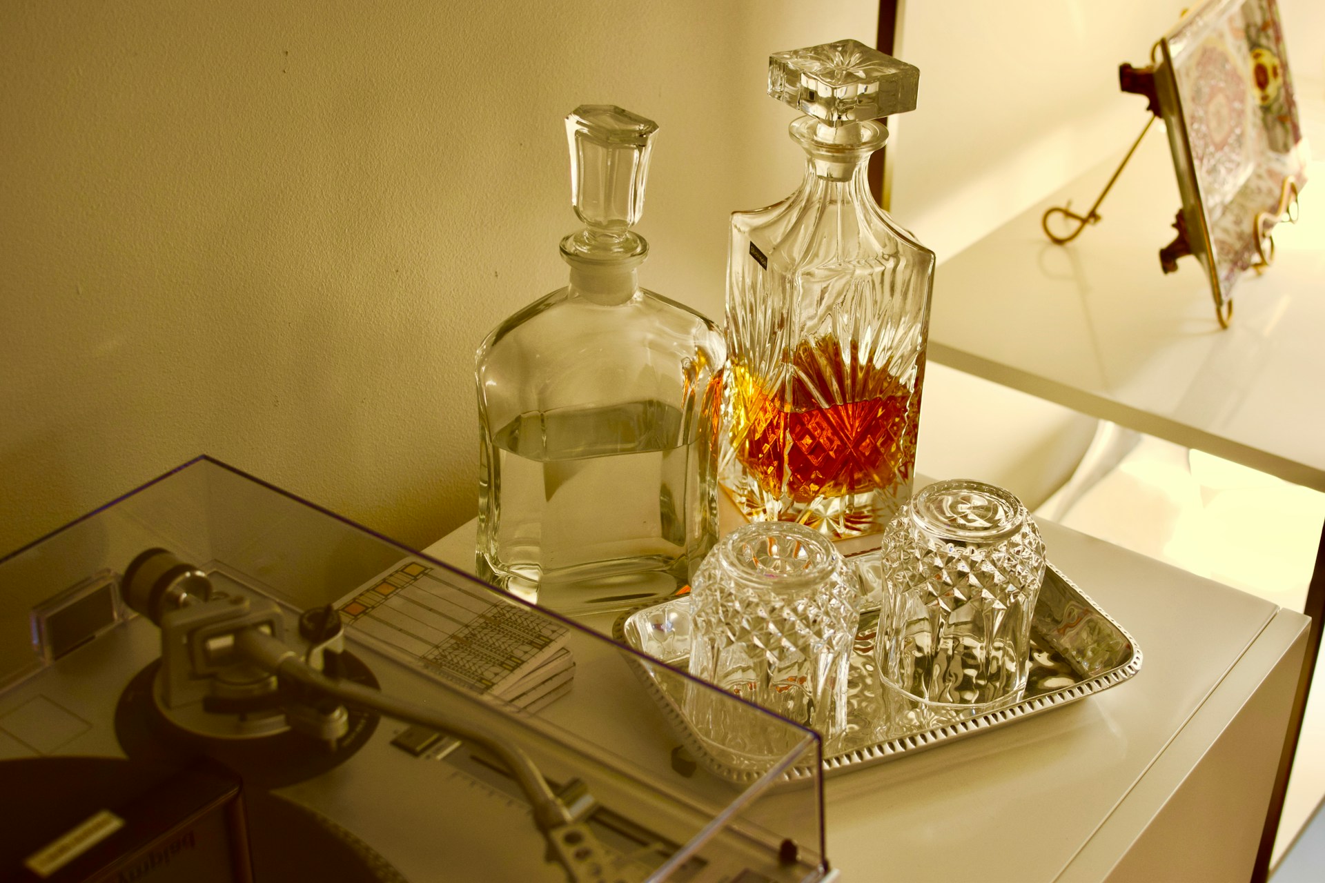 It’s Time to Invest in a Luxe Whiskey Decanter